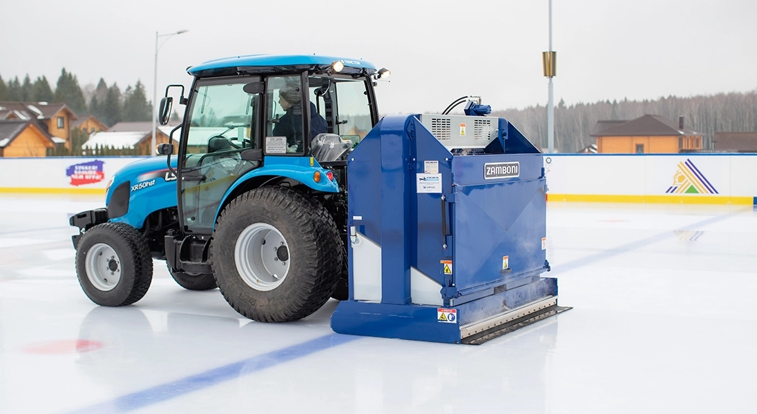 Компания PROSTOR завершила строительство открытого катка в Московской области!