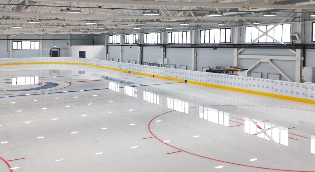 Готовится к открытию новая ледовая площадка PROSTOR